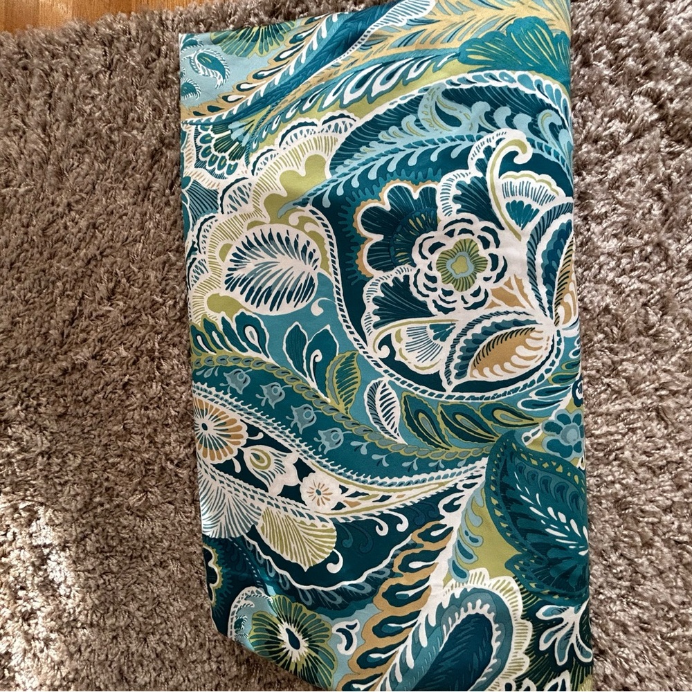 Pier 1 Imports Vibrant Paisley Queen Duvet Cover and 2 Pillow Shams Gorgeous - Picture 10 of 10